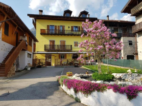 Отель Albergo Casavecchia  Тиарно-Ди-Сопра